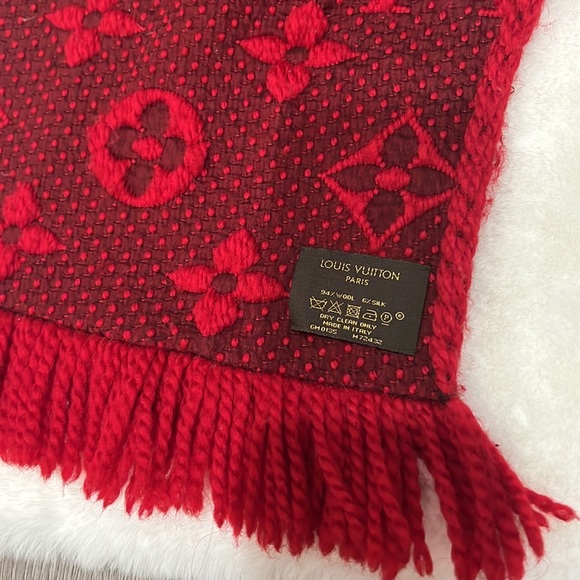 100% authentic Louis Vuitton logomania scarf - Picture 3 of 5